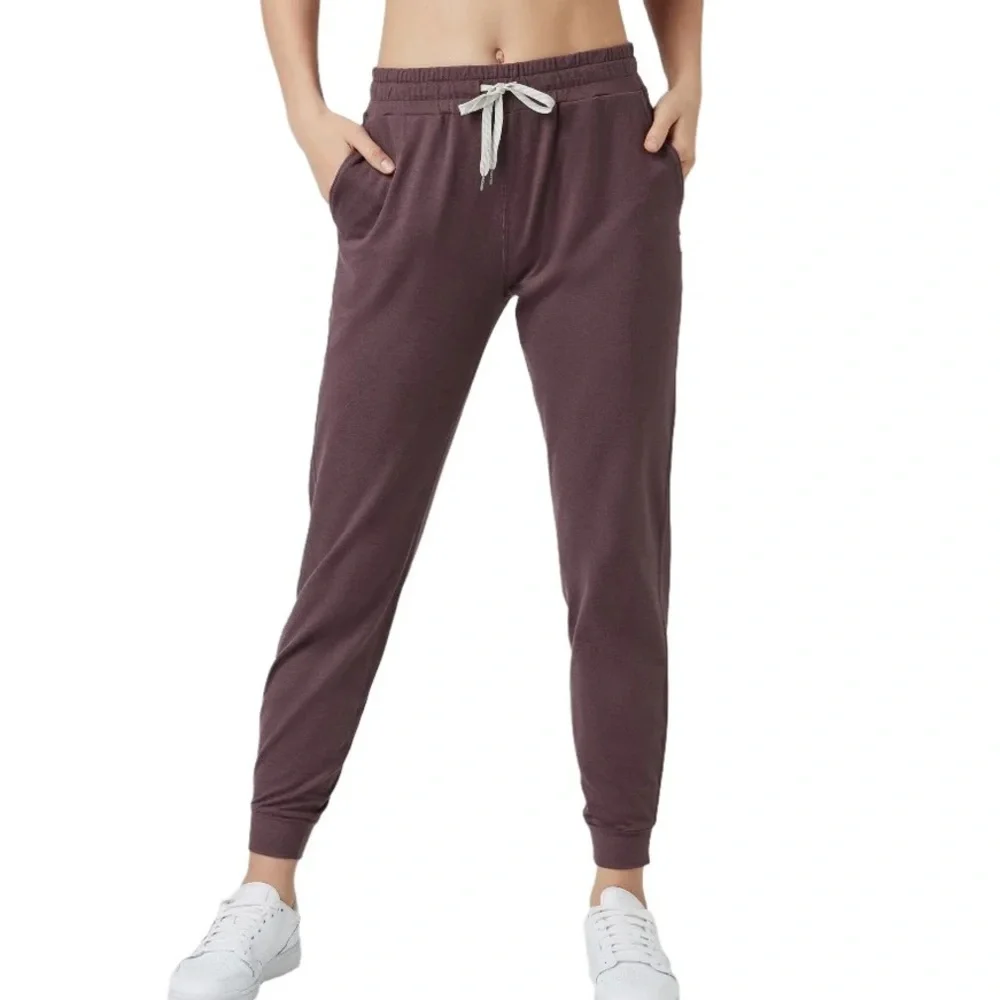 Vuori Women’s Performance Jogger Elderberry Heather NWT - Picture 4 of 4